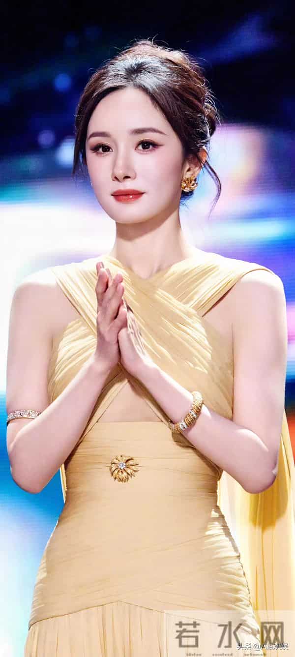 杨幂绝美壁纸-这个挥手有点意思