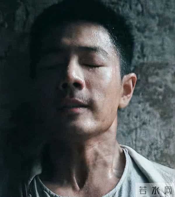 长相,是肖战成为顶流的基石,亦是最大的阻力,郑晓龙说的太对了