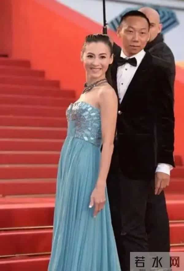 偷鸡不成蚀把米，本想"毁掉"张柏芝，不料自己先被扒了个底朝天