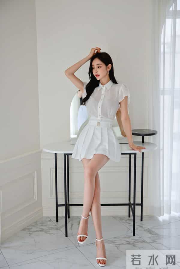 孙允珠——清新雪纺初雪冰凝无袖百褶裙