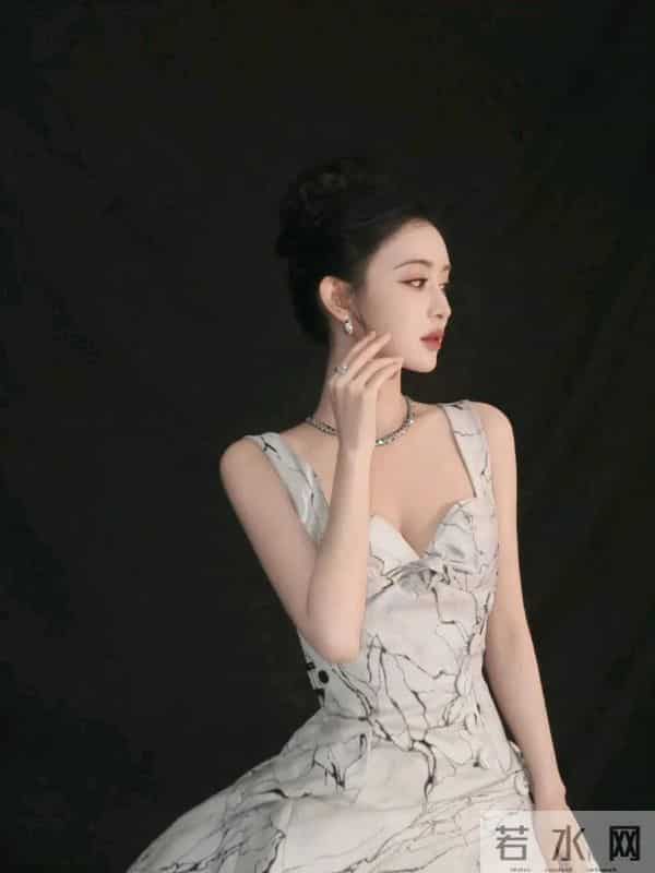 孟子义尖叫之夜内场，这身材也太顶了！嘶哈嘶哈～