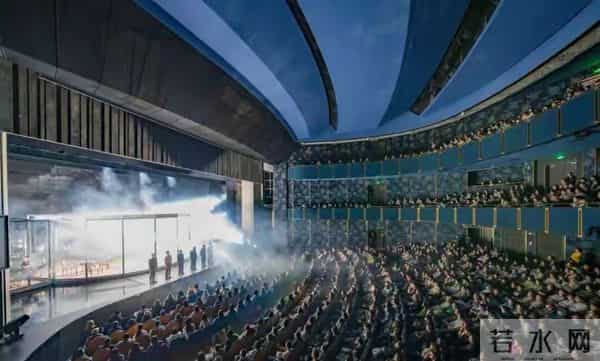 何炅黄磊话剧杀疯了!《向往的生活》后再合体,舞台封神看哭全场