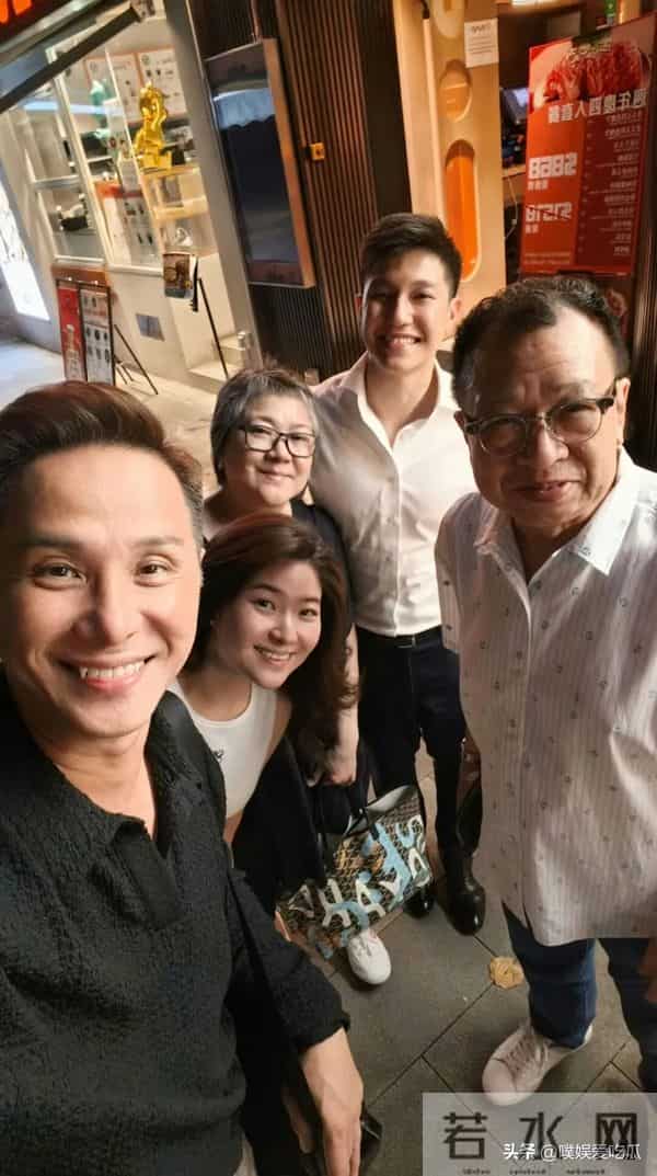 无视许绍雄家人伤痛泄丧礼细节,遭其女儿怒撕!涉事男星终回应了