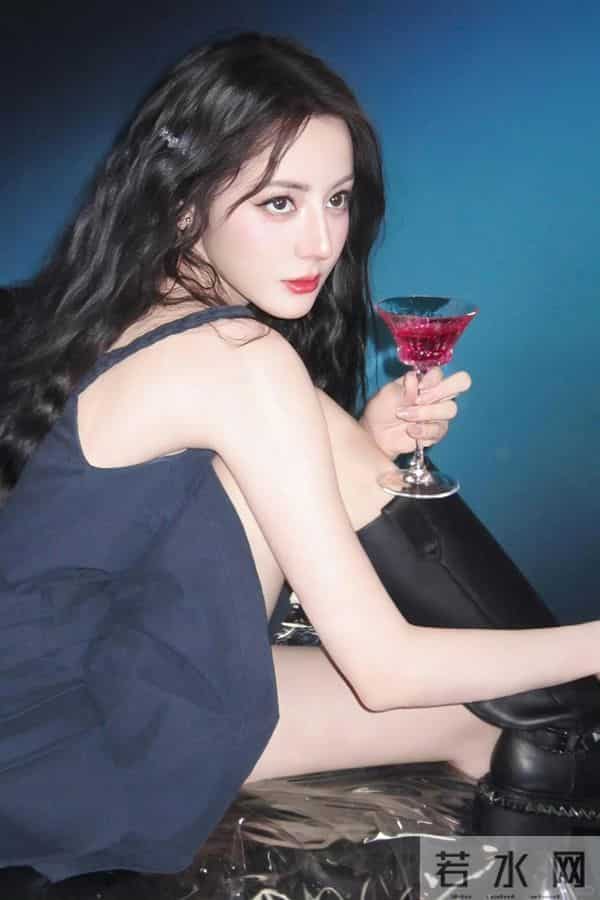 迪丽热巴可爱的一面 ，好美好可爱呀