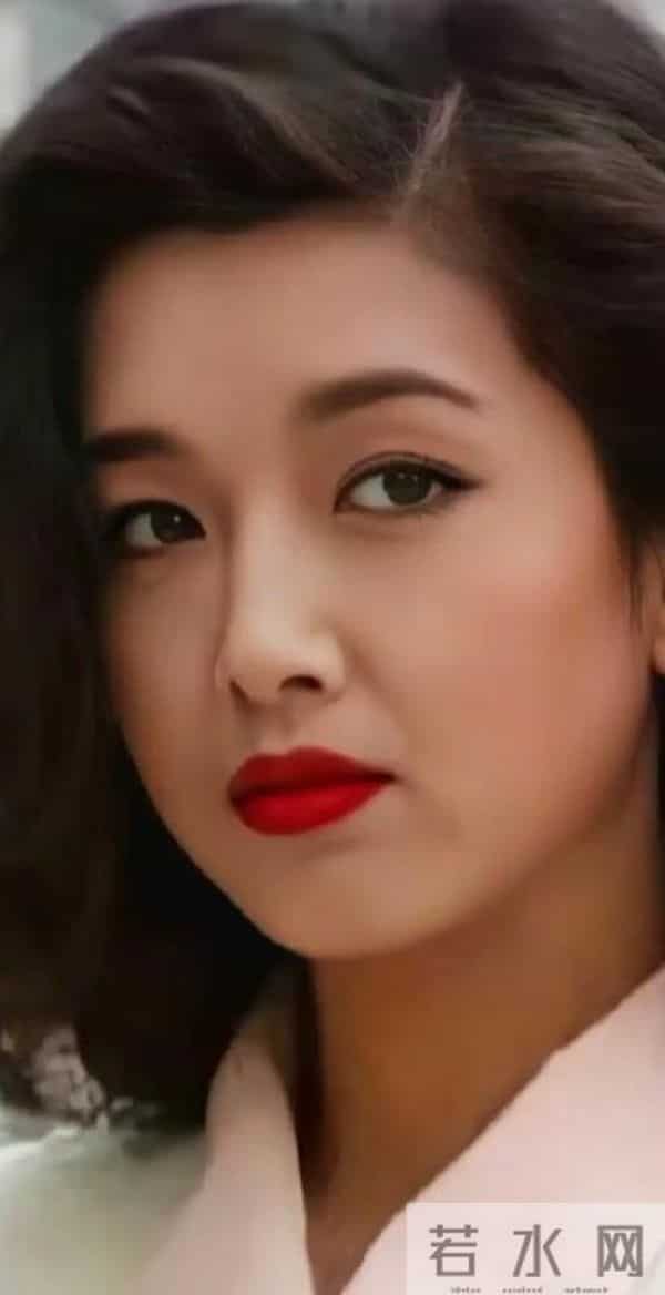 人前光鲜人后心酸,58岁身家过亿的江珊,晚年为27岁女儿操碎了心