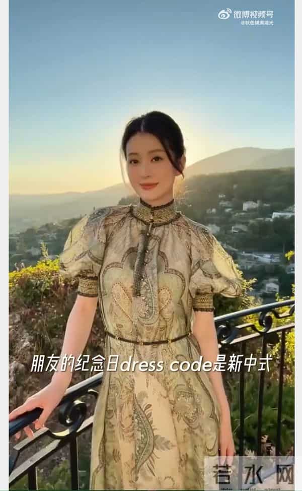 乔欣南法度假照刷屏:20元方巾封神背后,藏着比美景更戳人的困境