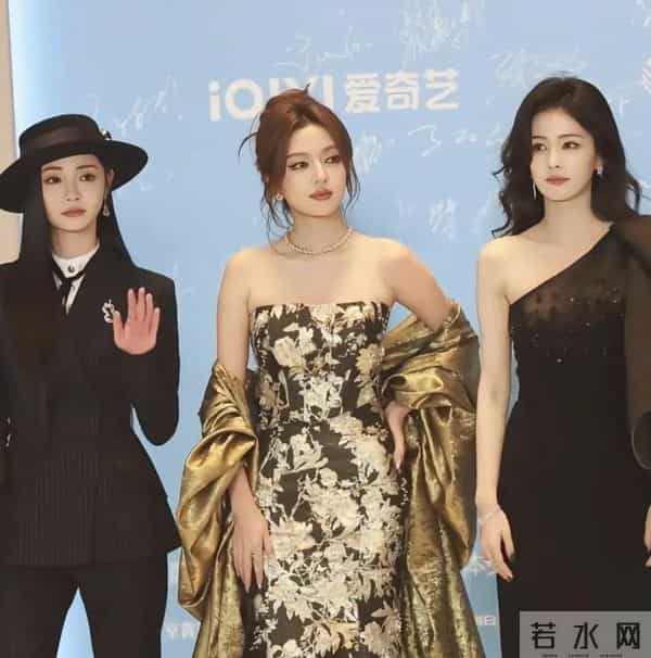 娱乐圈尖叫之夜,白鹿夹在两个女配中间输惨了!被嘲笑像保镖