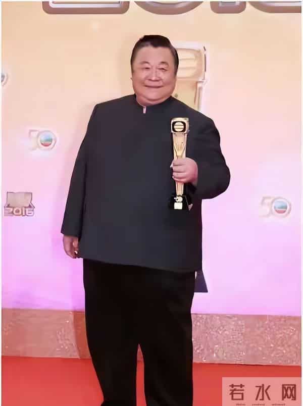 出名后出轨保姆、气死原配,如今77岁的他晚景凄凉,子女与其割席