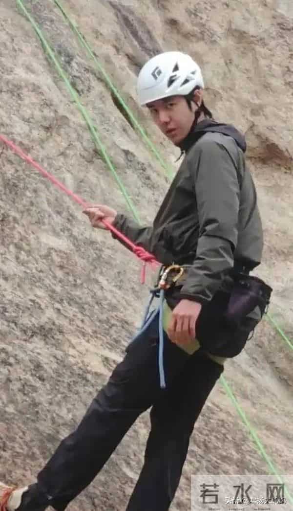 这一次，徒手攀岩、手滑掉海里的王一博，给内娱演员上了一课