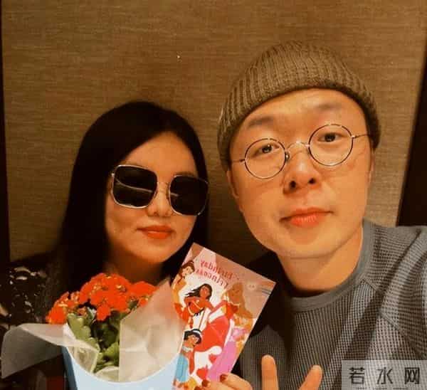 里子面子都丢了,和杜海涛看展的章泽天,给老夫少妻们提了个醒