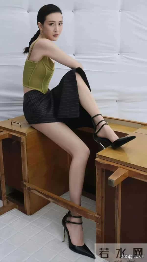 王鸥：温润甜美，大长腿令人羡慕不已