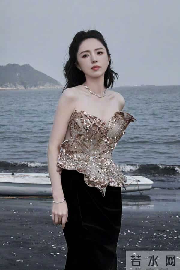 董璇 尖叫之夜出图 状态依旧很好