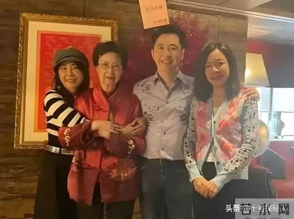 41岁嫁给庾澄庆，两年生二娃，张嘉欣比伊能静幸运的是张正芬老了