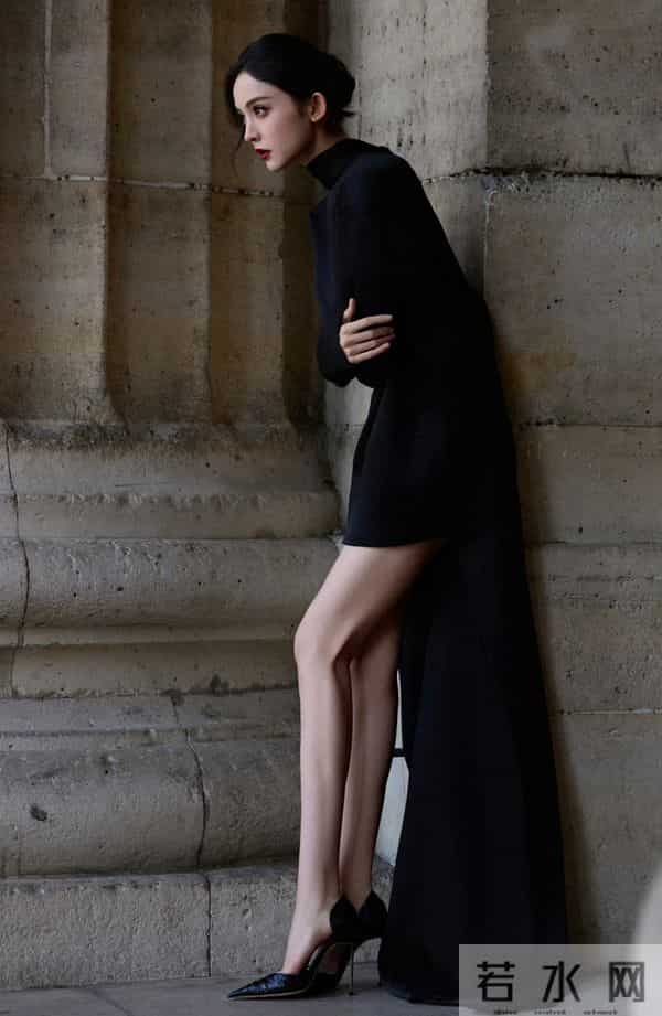 古力娜扎:高跟加持下的美腿暴击