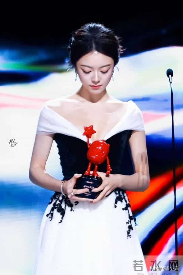 赵今麦|昨晚的尖叫之夜麦麦这颜值神了