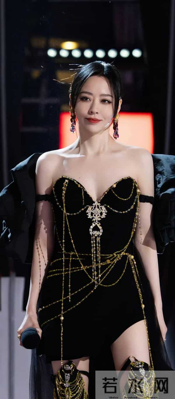 美女壁纸第2160期—张靓颖