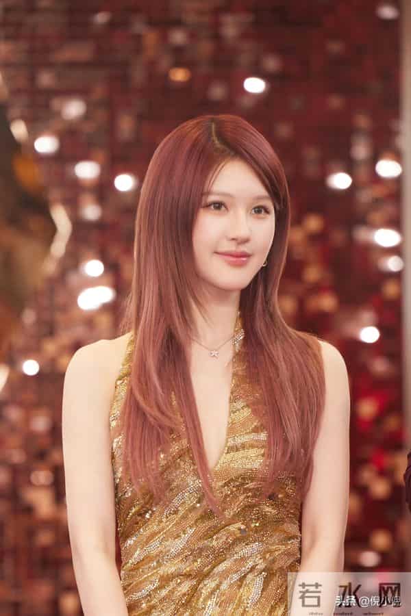 赵露思金色深V短裙 Rahul Mishra 2025春夏