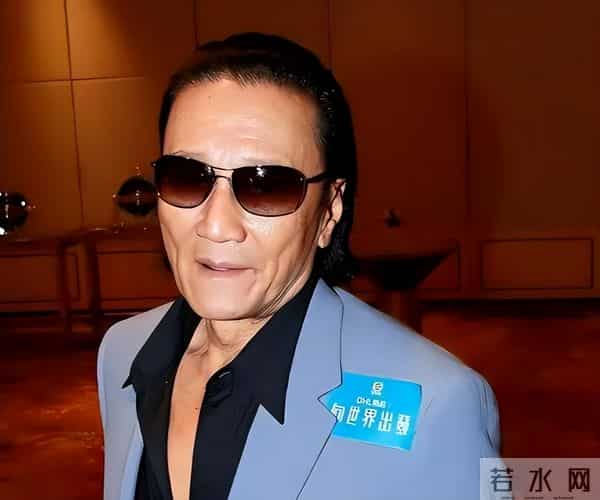 被谢贤养了12年，用青春换来两千万的coco，已经走上了另一条道路