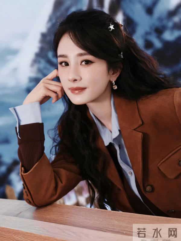 杨幂性感图片，美腿无敌