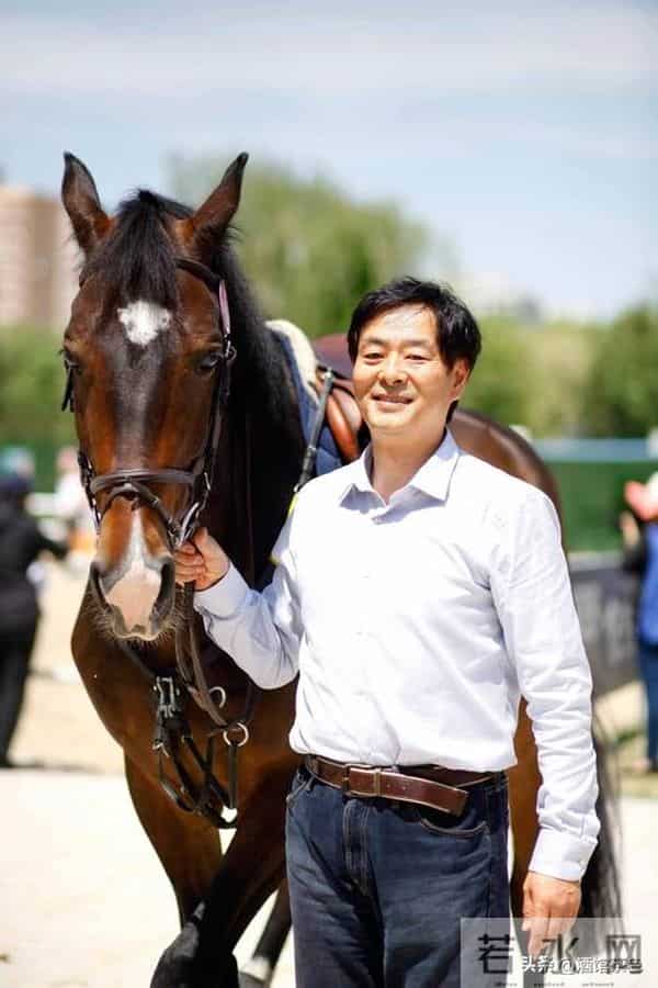 濮存昕现状：72岁不显老，女儿是大公司老板，外孙女开始为他争光