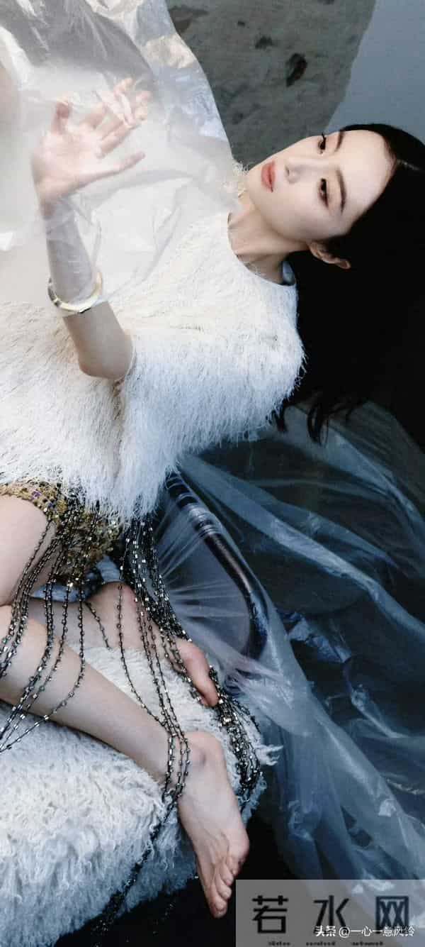 胡冰卿这jio , 可太美了!