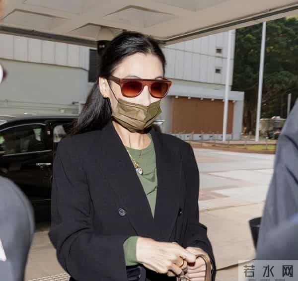 两天曝三瓜！索赔四千万，婚内出轨生子、双胞胎男孩，个个都离谱