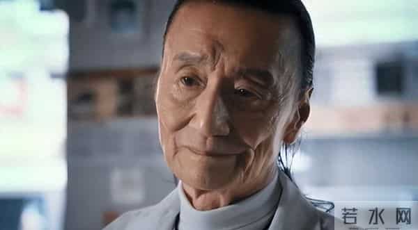 被谢贤养了12年，用青春换来两千万的coco，已经走上了另一条道路