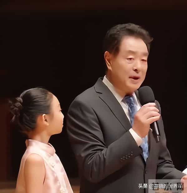 73岁濮存昕支持外孙女拍戏被质疑，骄傲发文称“我们家的小天使”