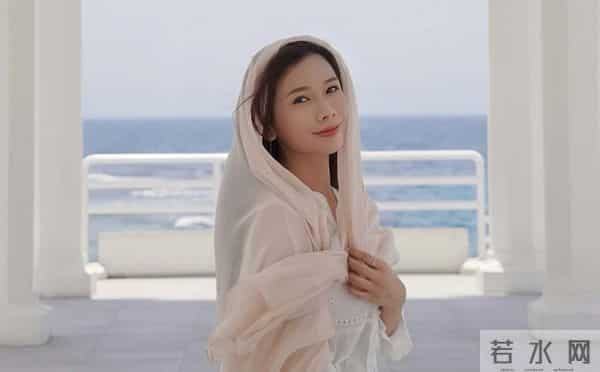 恭喜!TVB知名美女主播被曝奉子成婚,腹部凸起上围变丰满疑怀孕