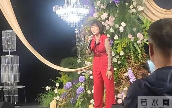 原来早已不是中国籍?事业巅峰远赴美国,被老外“玩腻”晚年回国