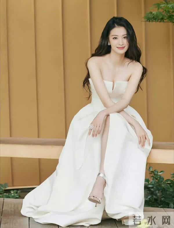 王楚然精选美图集:优雅的时髦感穿搭