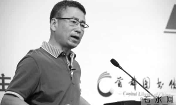 成于嘴败于嘴,从"央视一哥"到"跌落神坛",白岩松活成了"笑话"