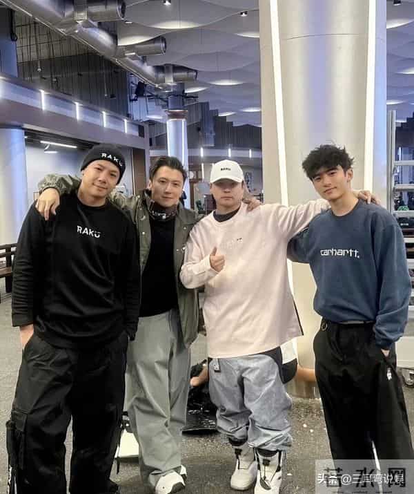 谢霆锋大儿子现身香港马场看比赛,18岁谢振轩穿黑色西装帅气十足