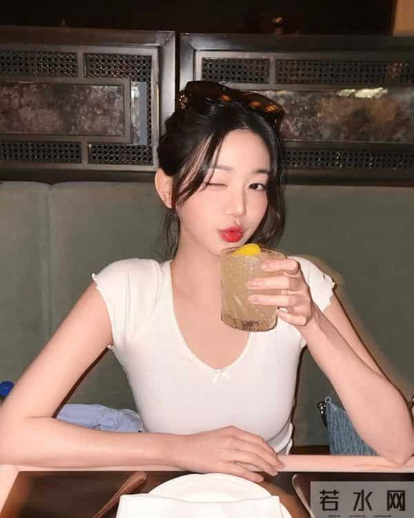 张元英二次发育了