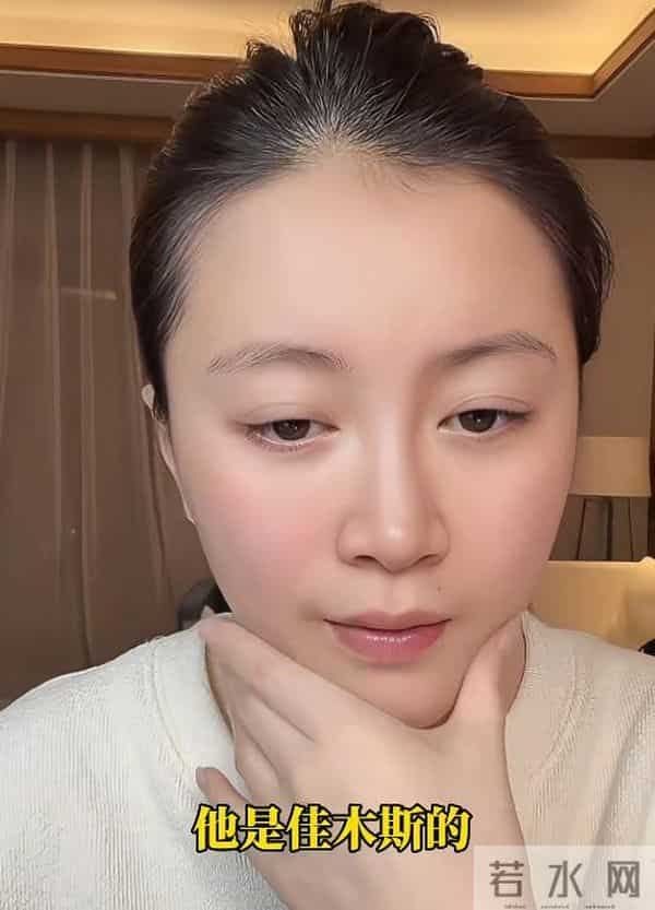 李嘉格自曝主动追求小11岁男友，不考虑孩子的意见，但妈妈很满意
