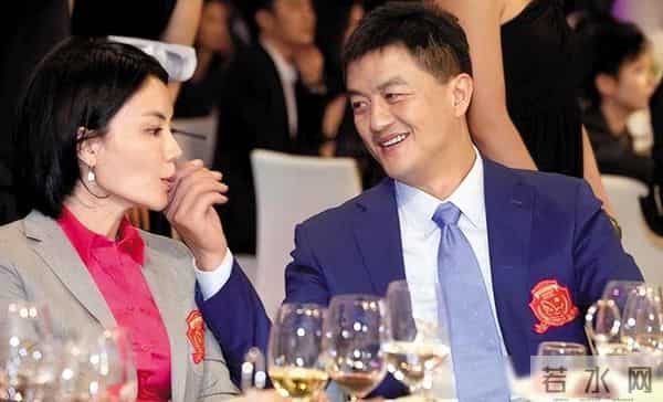 谢霆锋没想到,离婚12年李亚鹏公开晒王菲照片,有一件事他真做对