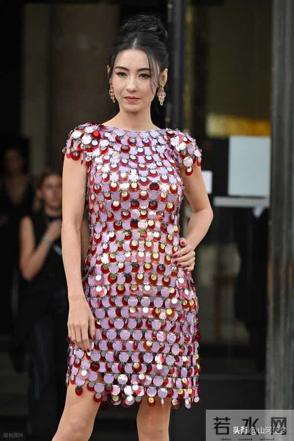 45岁张柏芝对峙前经纪人,4276万索赔背后,“谁是农夫谁是蛇”?