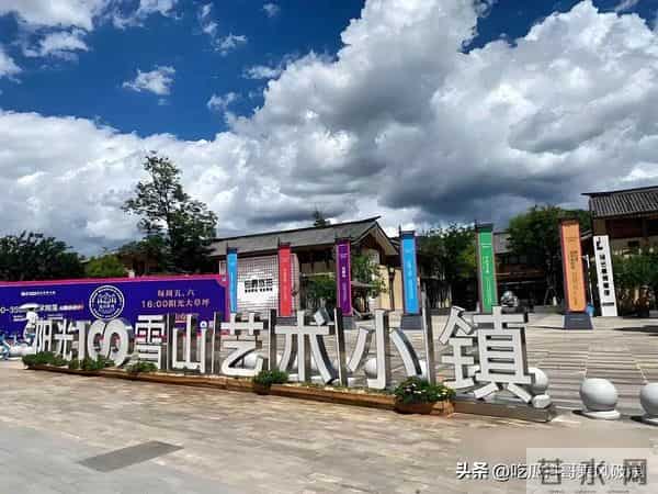 泪目！李亚鹏隐藏款女儿曝光，一句：这些年你不容易，走心了