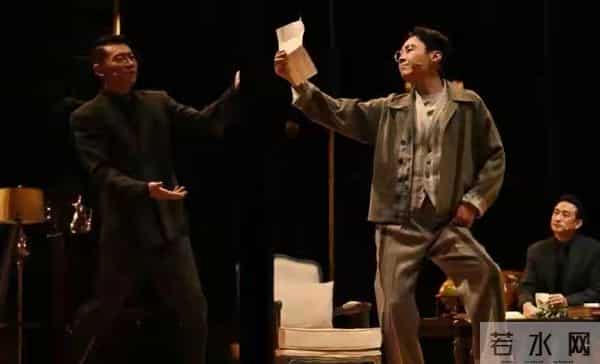 何炅黄磊话剧杀疯了!《向往的生活》后再合体,舞台封神看哭全场