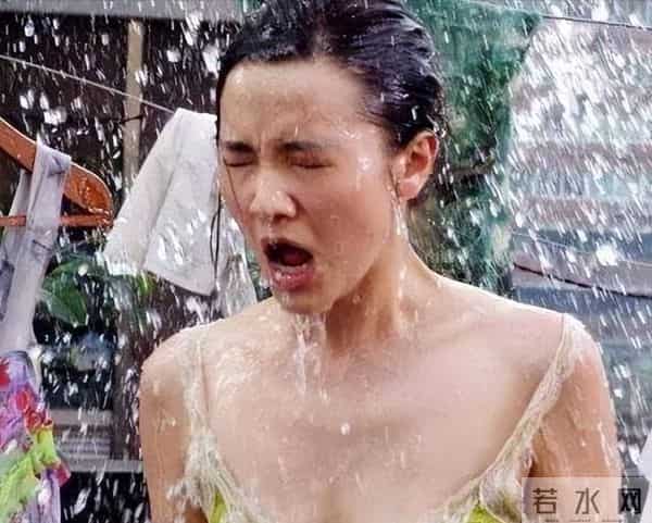 官媒发文，高调官宣45岁宋佳喜讯，她让整个娱乐圈刮目相看