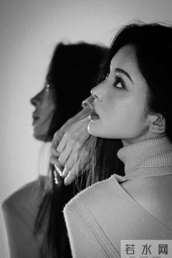 古力娜扎今日份营业写真，别有一番风味