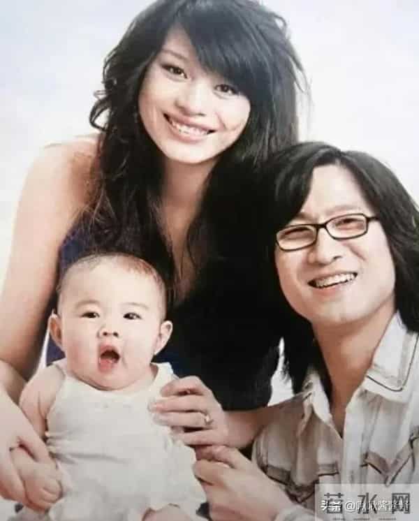 被困20年的葛荟婕破防了！承认放不下汪峰，有割舍不掉的关系