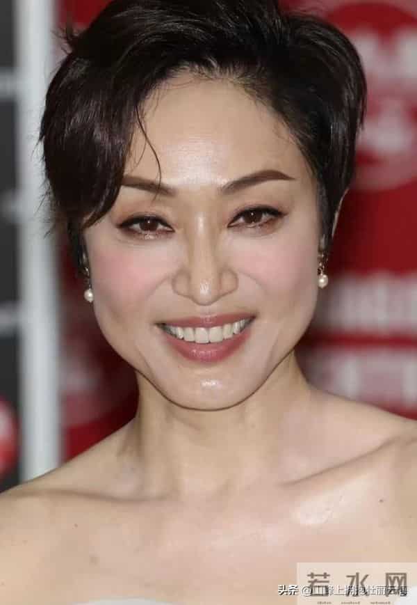 陈法蓉58岁生图火了:求求了,这才是真女神该有的样子!