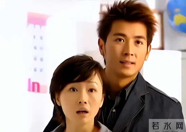 偷鸡不成蚀把米，以为能"毁掉"保剑锋，不料自己先被扒了底朝天