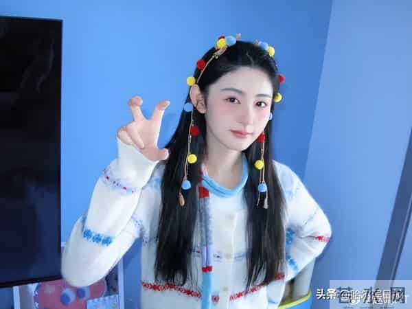 于正回应旗下艺人“赵晴瘦成纸片人”热搜，称她每天运动6小时：之前是95斤，现在也有90+