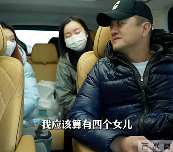 李亚鹏公开“第四个女儿”,多年后重逢,两人相拥而泣