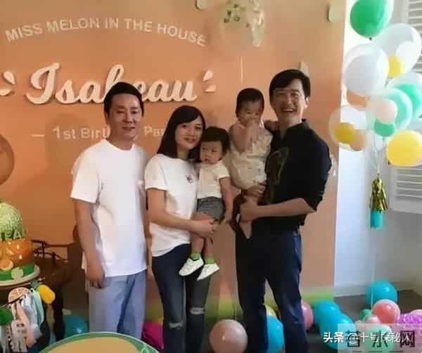 41岁嫁给庾澄庆，两年生二娃，张嘉欣比伊能静幸运的是张正芬老了