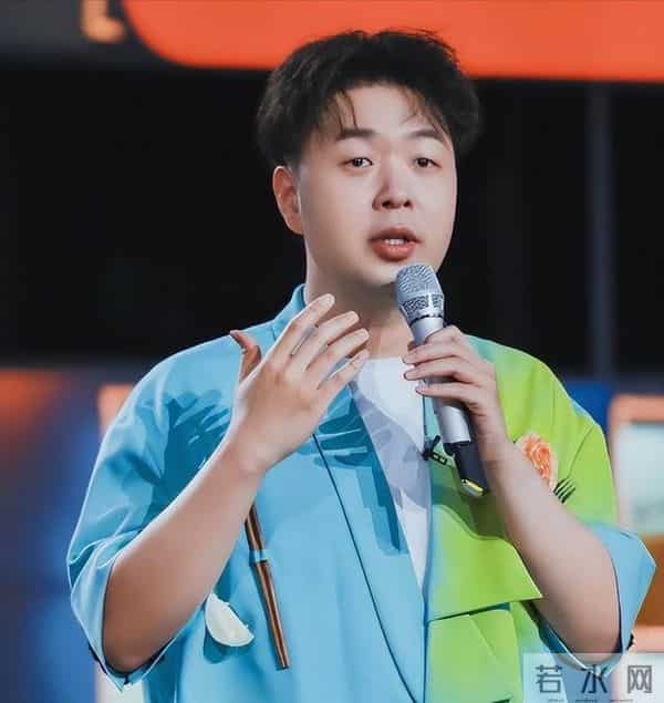 里子面子都丢了,和杜海涛看展的章泽天,给老夫少妻们提了个醒