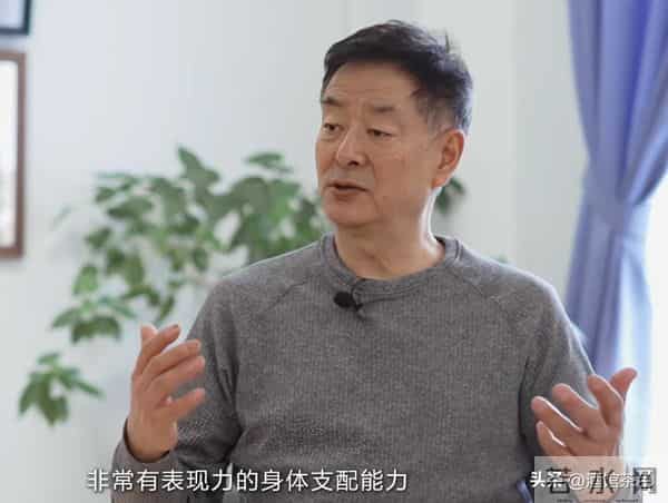 濮存昕现状：72岁不显老，女儿是大公司老板，外孙女开始为他争光