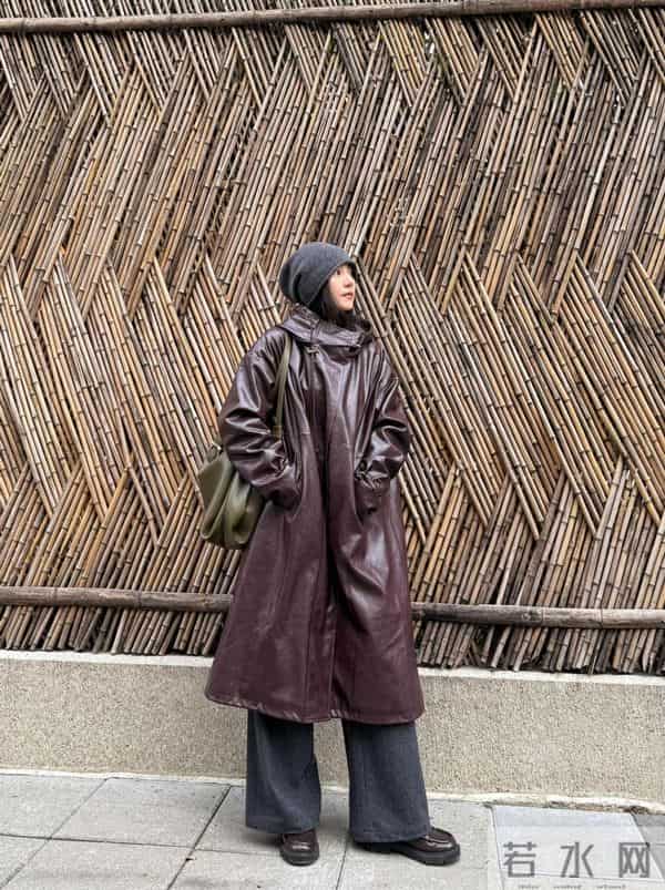 被高圆圆的穿搭惊艳了，衣穿简约，配色大气，46岁尽显优雅气质